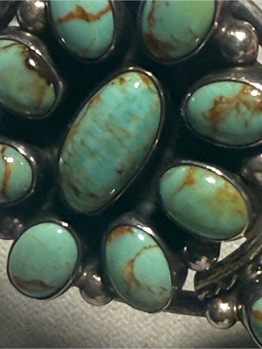 Sterling Turquoise Cluster Cuff Bracelet - green turquoise signed - Picture 5 of 6